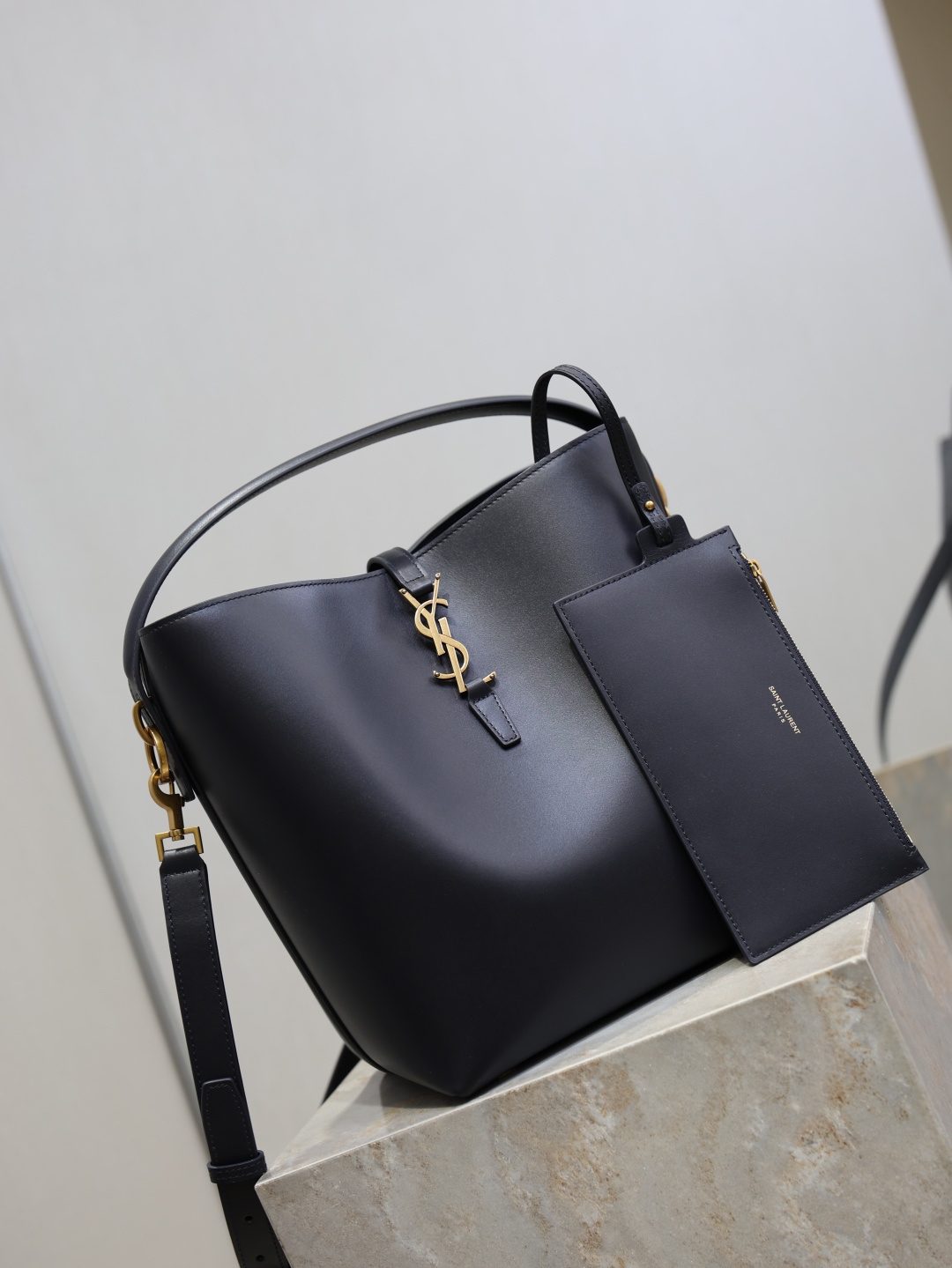 YSL LE 5À7 New Bucket Bag with Top Handle, Italian Calfskin