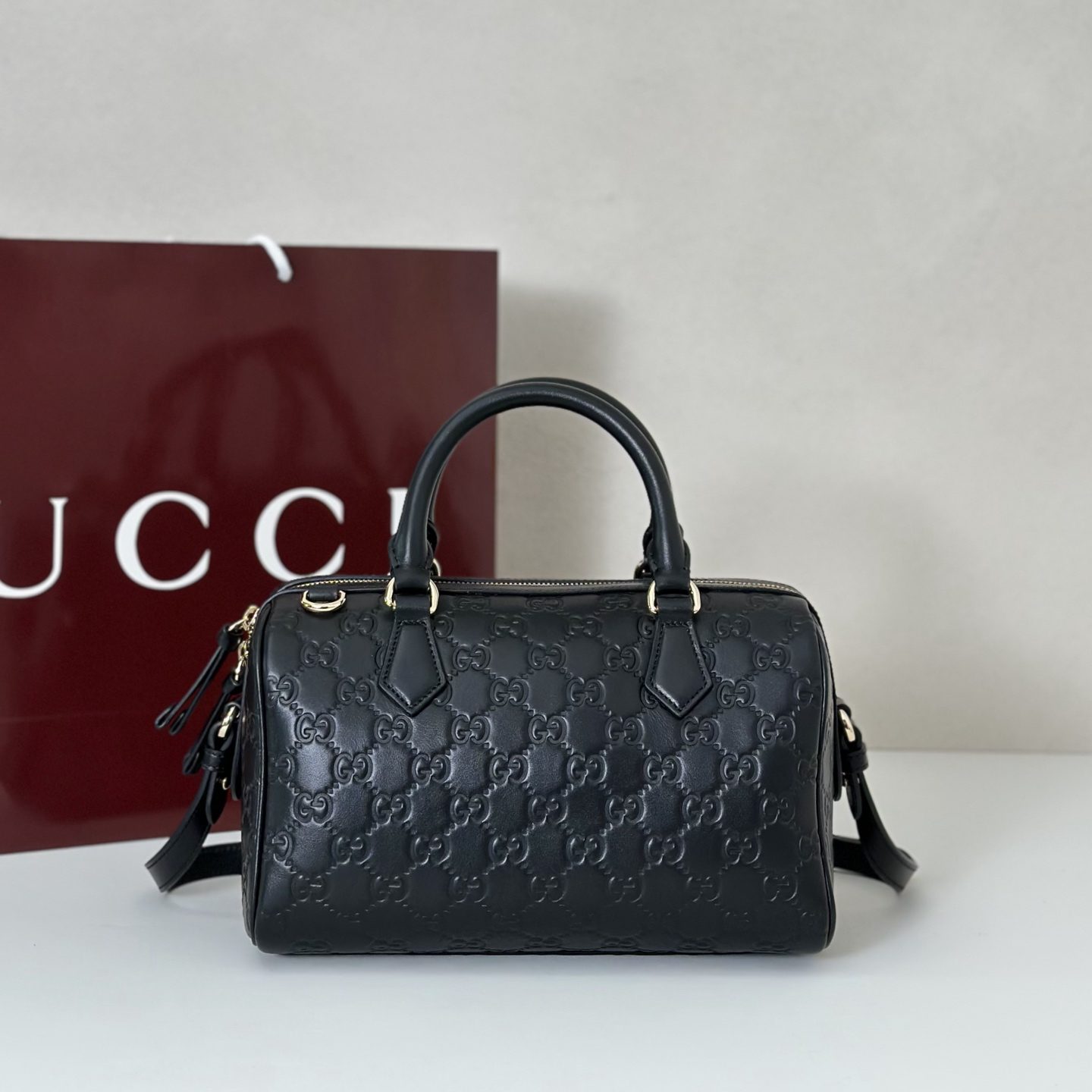 Gucci Embossed Leather Handbag 25×18×14cm