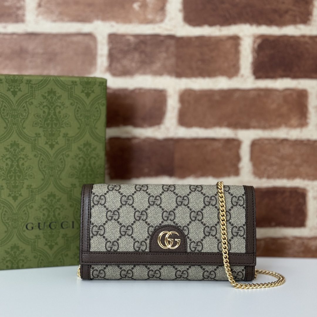 Gucci 772309 Crossbody Bag 19×10×3.5cm