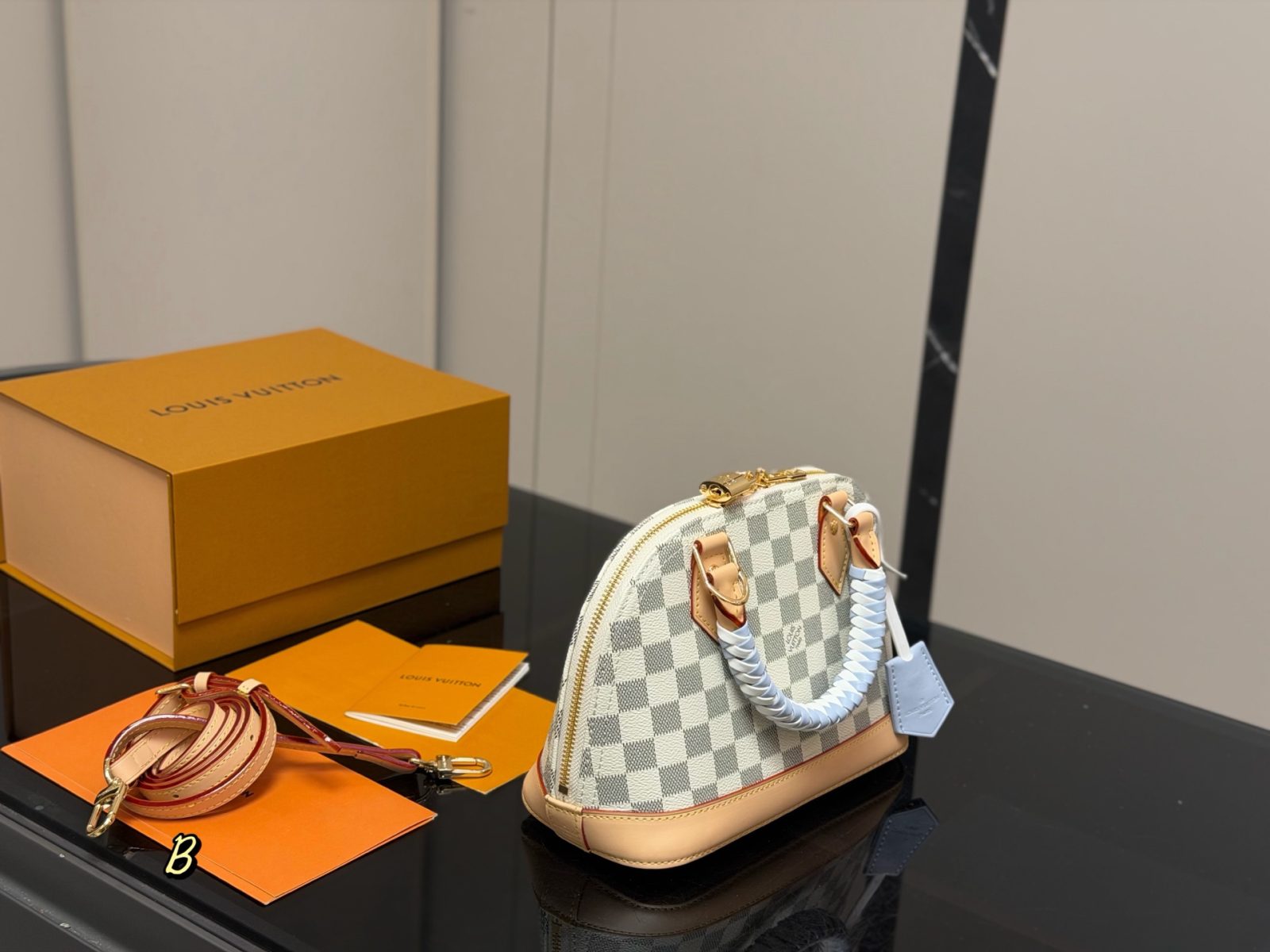 LV Alma White Checkered Shell Bag 25×18cm