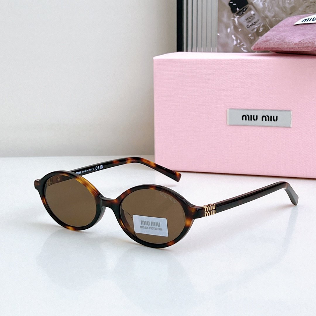 Miu Miu Nerd Glasses